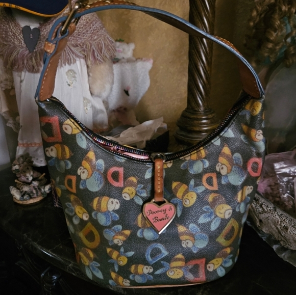 Dooney & Bourke Adorable Yellow Bee Patterned Black Small Bucket Bag - Picture 1 of 6